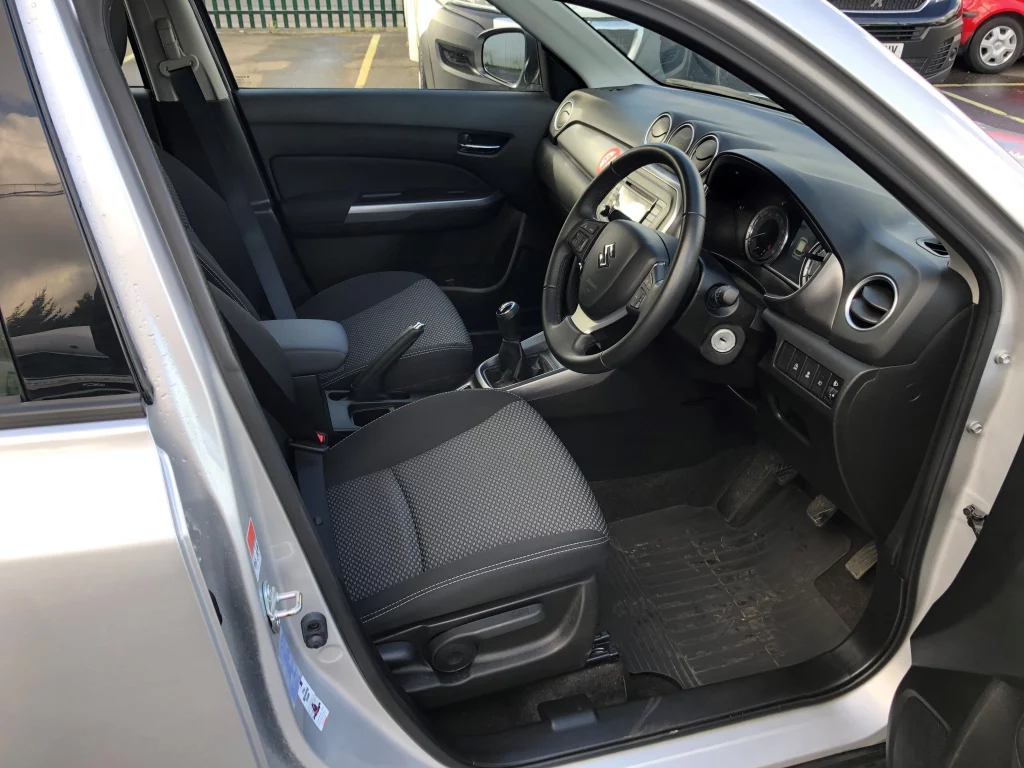mini suv for hire
